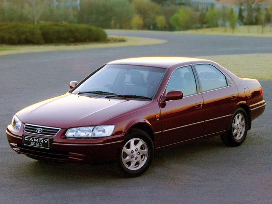  Toyota Camry 2000 года  (ZA) (фото 16 из 18)